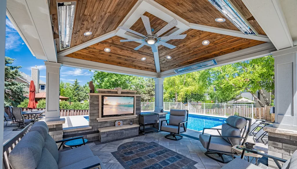 aurora-outdoor-living-view